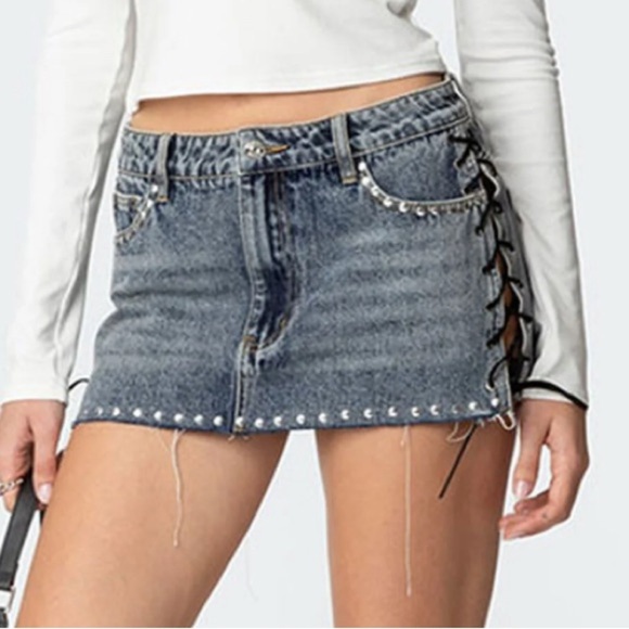 Edikted feminine denim short skirt with ties on side - Picture 10 of 10